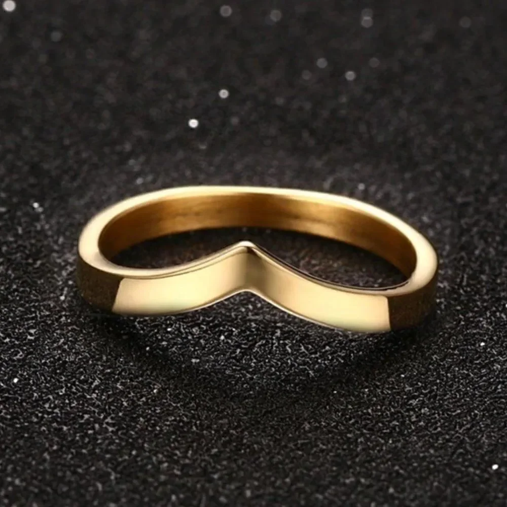 Gold Flat Chevron Curved V Ring